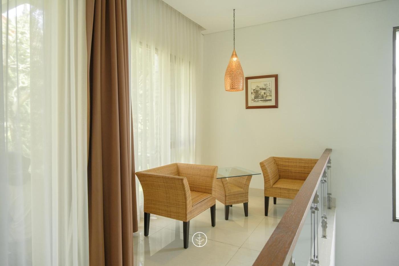 Hikari Hill View Villa 7 Bedrooms With A Private Swimming Pool And Billiard Бандунг Экстерьер фото