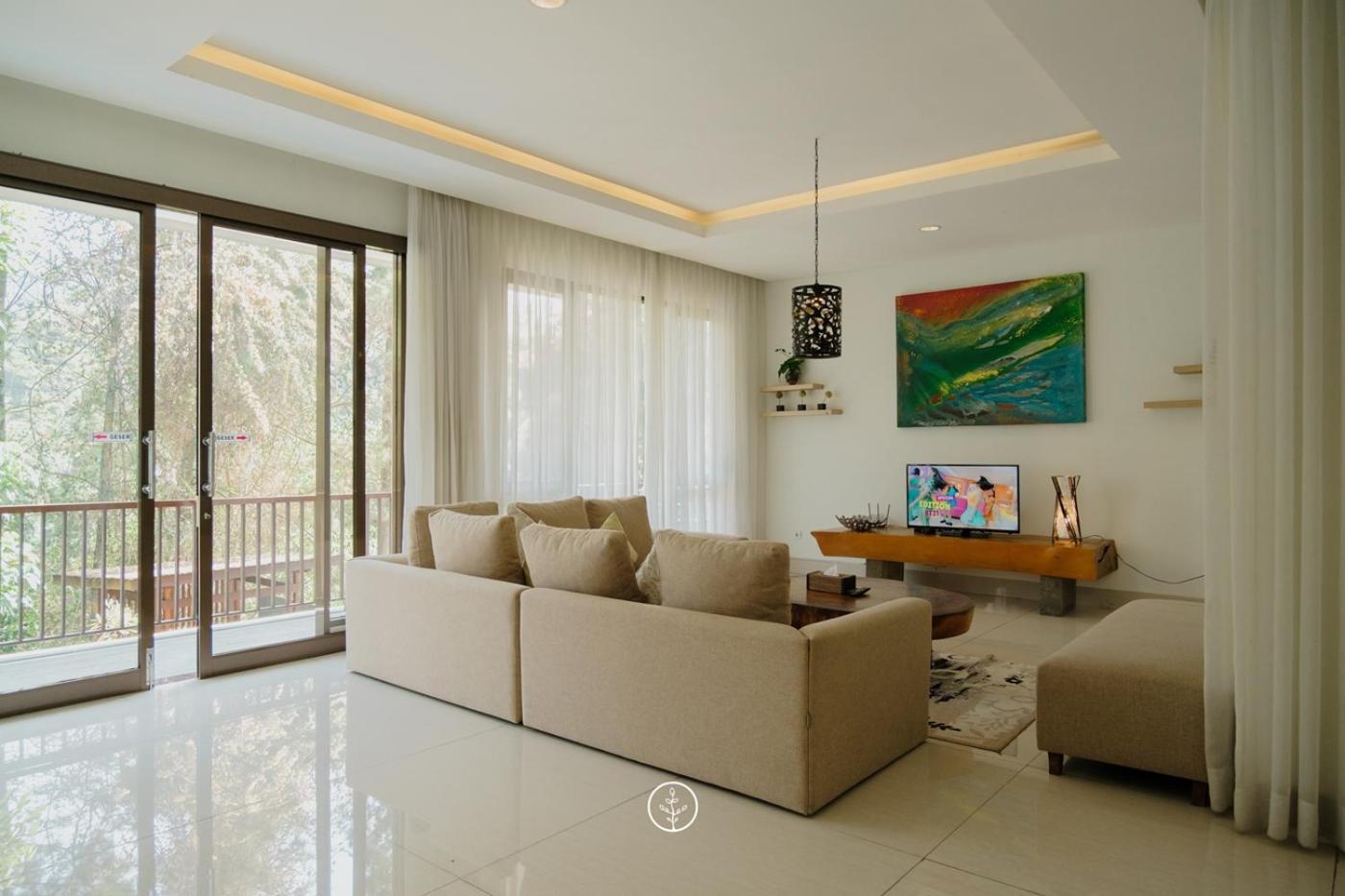 Hikari Hill View Villa 7 Bedrooms With A Private Swimming Pool And Billiard Бандунг Экстерьер фото