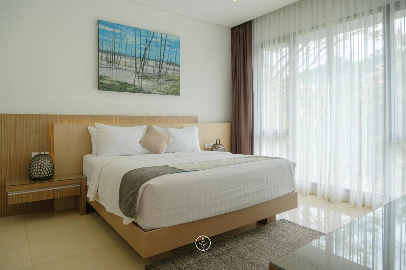 Hikari Hill View Villa 7 Bedrooms With A Private Swimming Pool And Billiard Бандунг Экстерьер фото